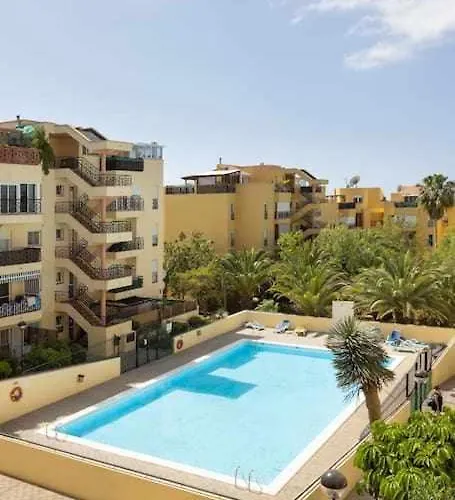 Sunnyland Arona Apartment *